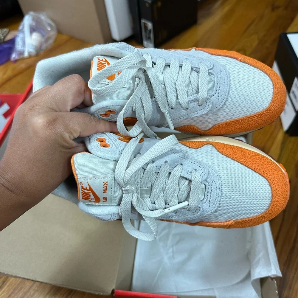 Women Nike Air Max 1 - Picture 6 of 6